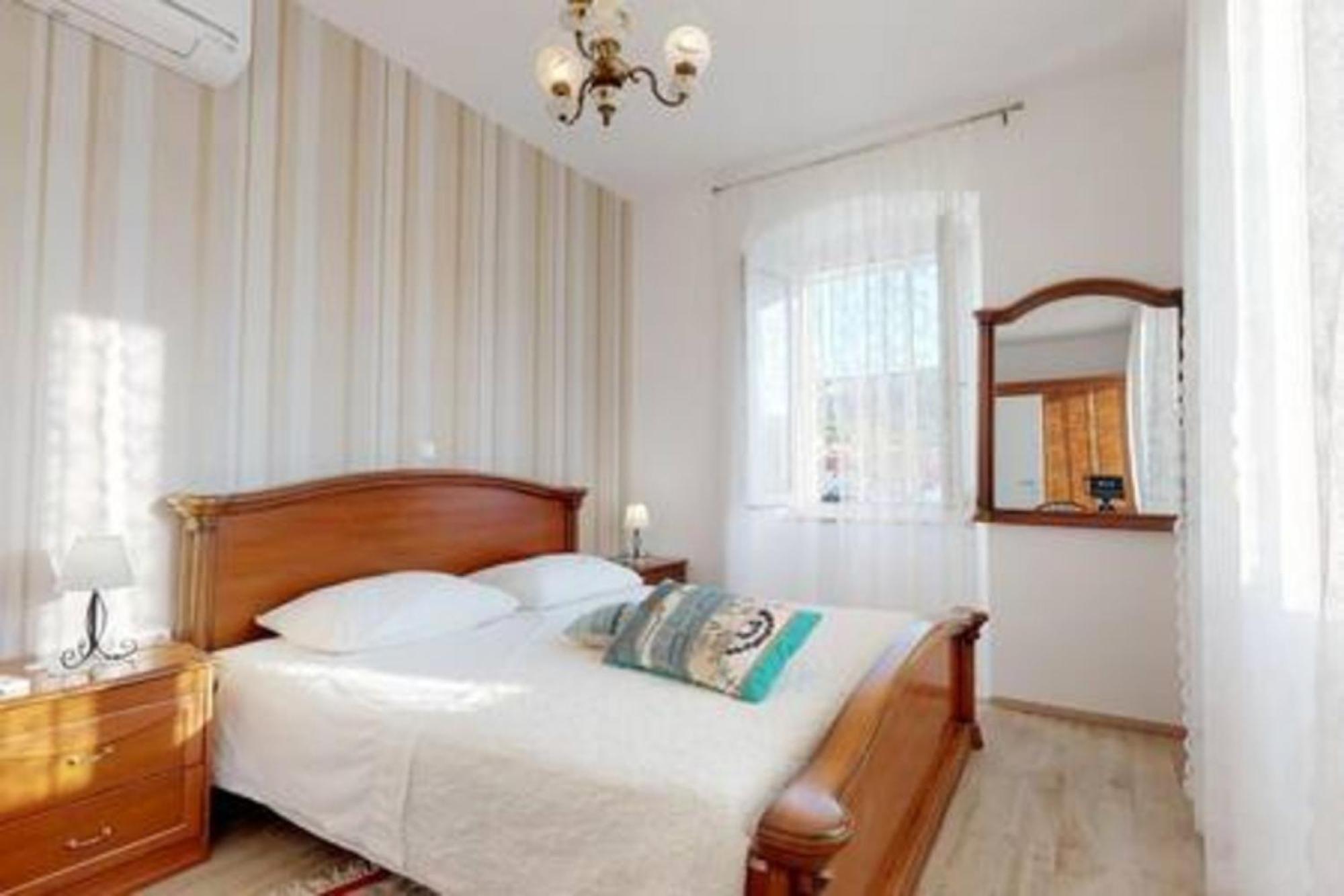 Radovani Luxury With Private Pool Jelsa (Hvar)