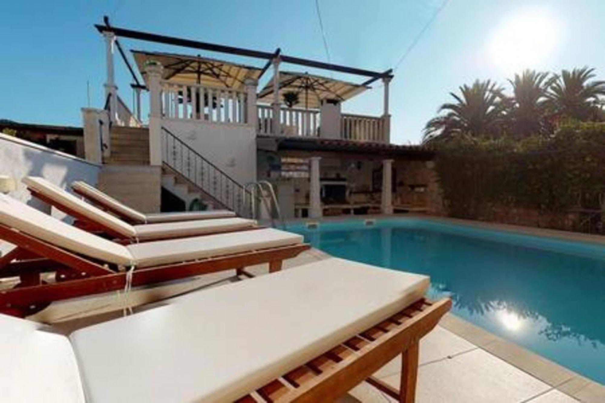 Radovani Luxury With Private Pool Apartman