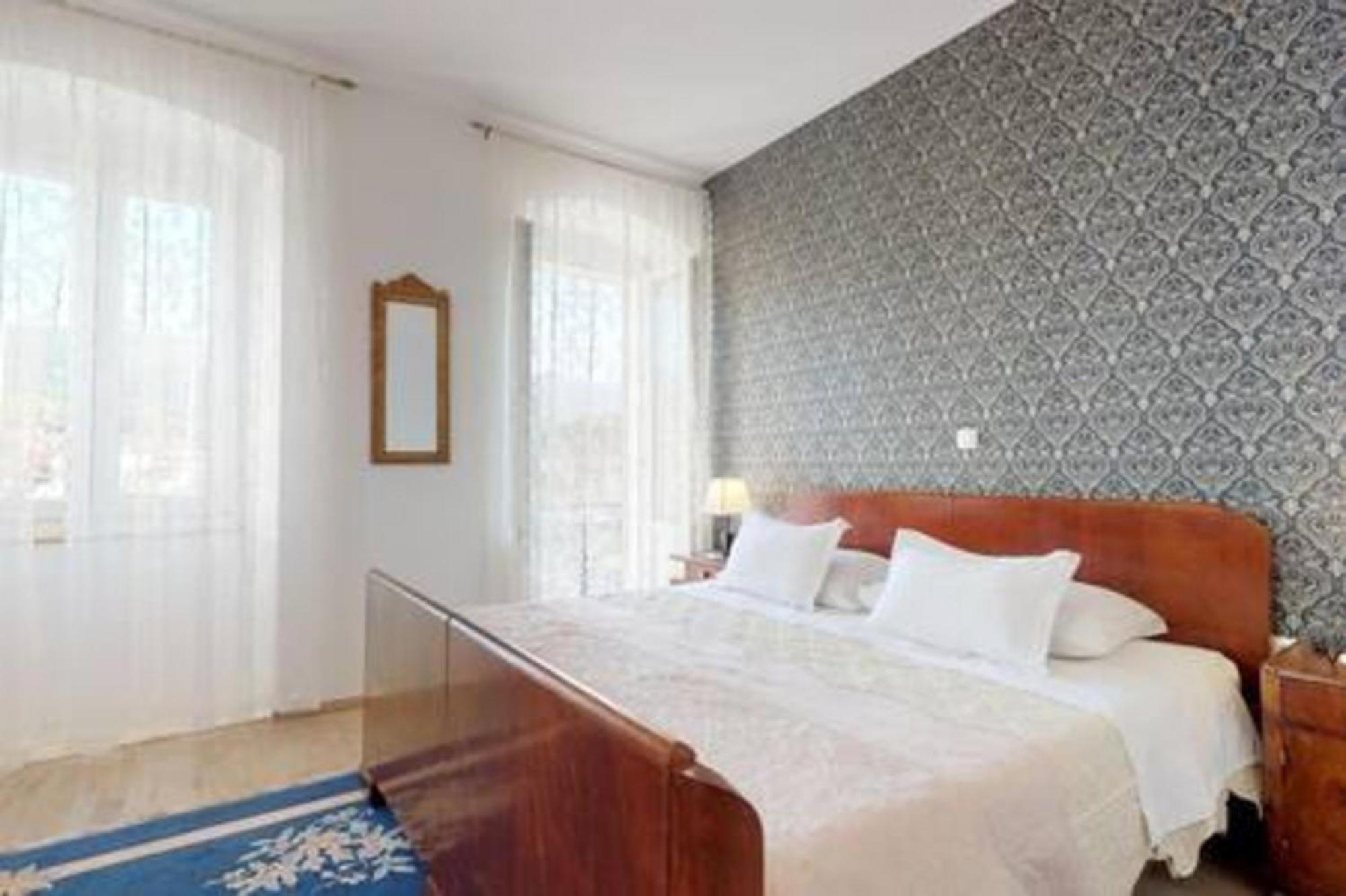 Radovani Luxury With Private Pool Apartman
